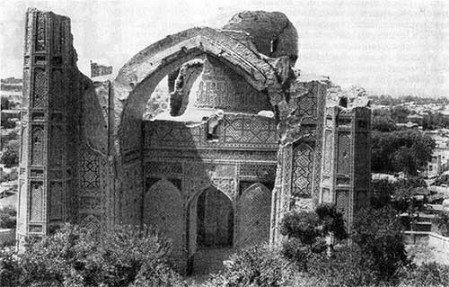 Самарканд. Мечеть Биби-ханым. Главное здание с востока